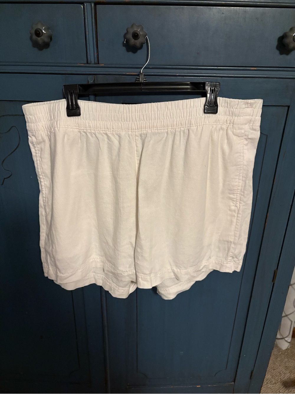 Old Navy White High-Waist Elastic Shorts